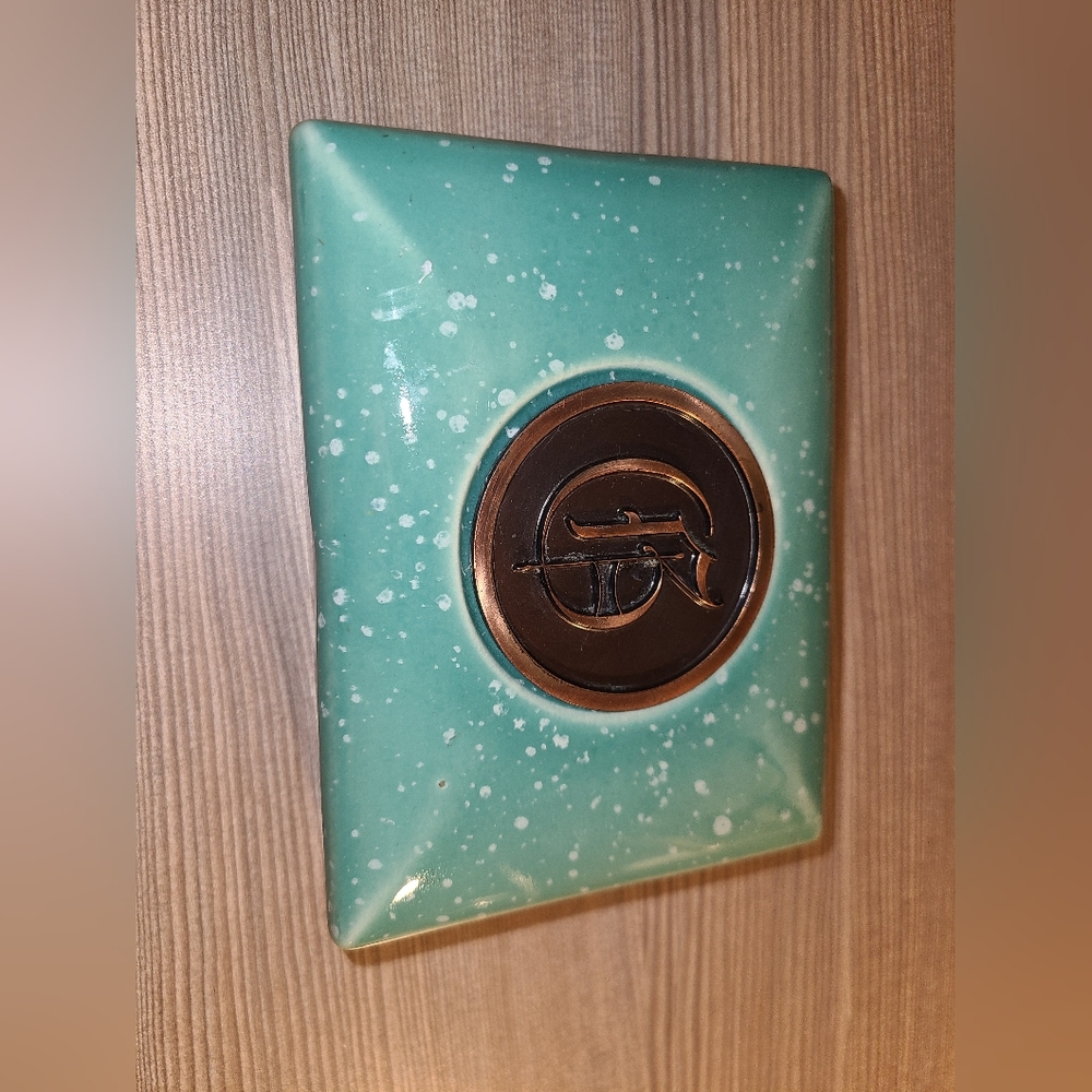 Vintage Mid-Century Modern Hyde Park Cigarette Box